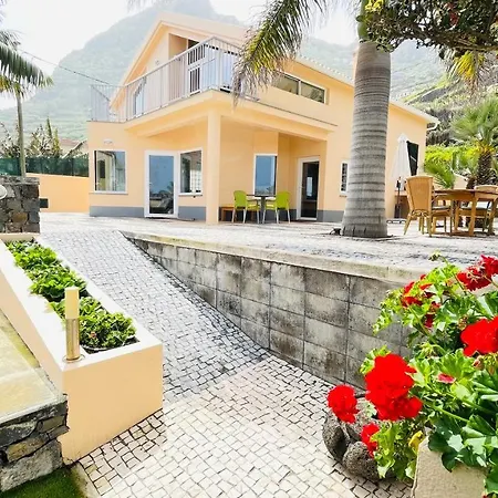 度假居 Porto Moniz Villa 莫尼兹港