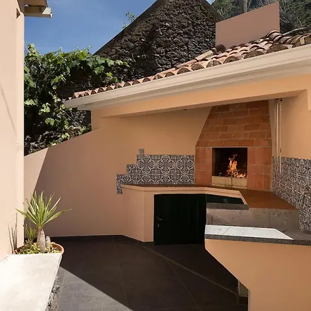 Porto Moniz Villa * ポルト・モニス