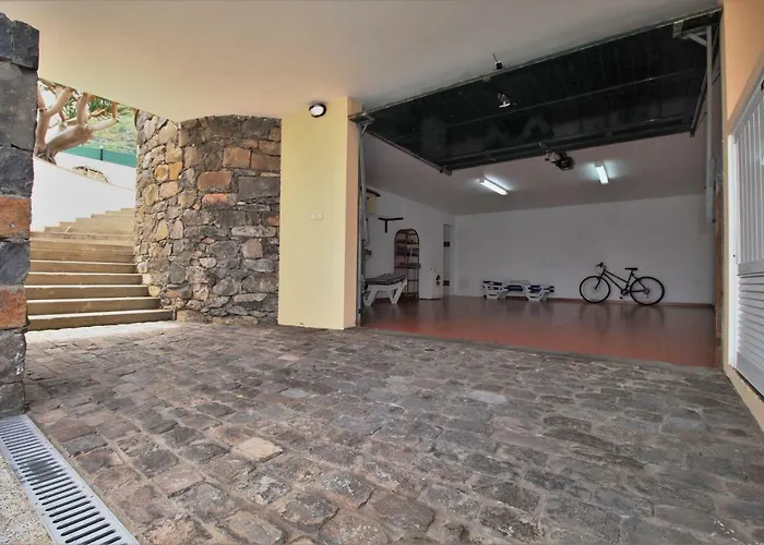 Porto Moniz Villa * Porto Moniz